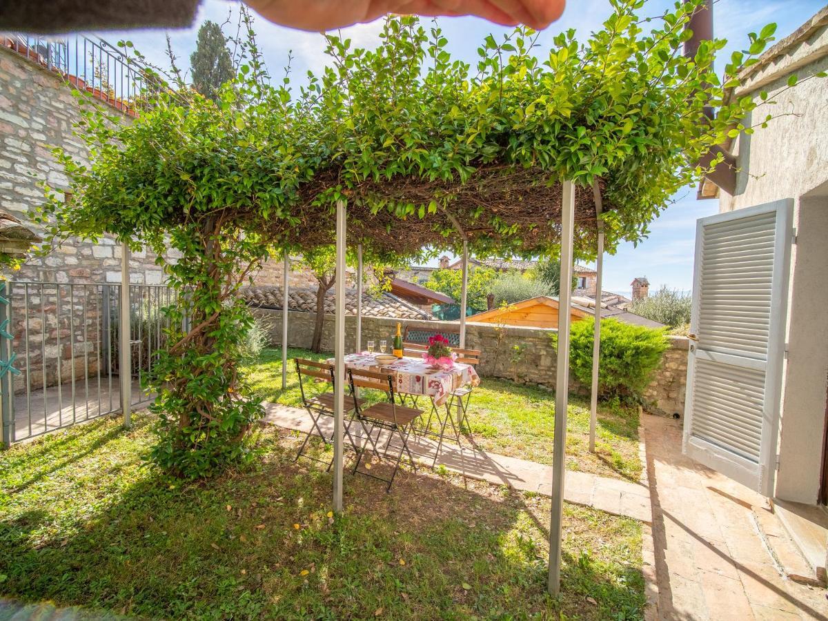 Terrazza Santa Chiara Hotel Асизи Екстериор снимка